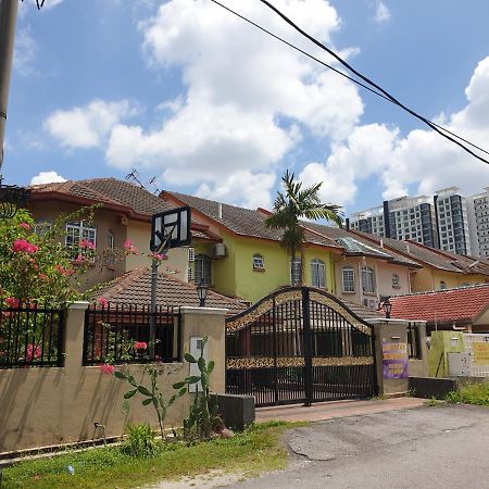 Lavender Impian Homestay Kajang Ngoại thất bức ảnh