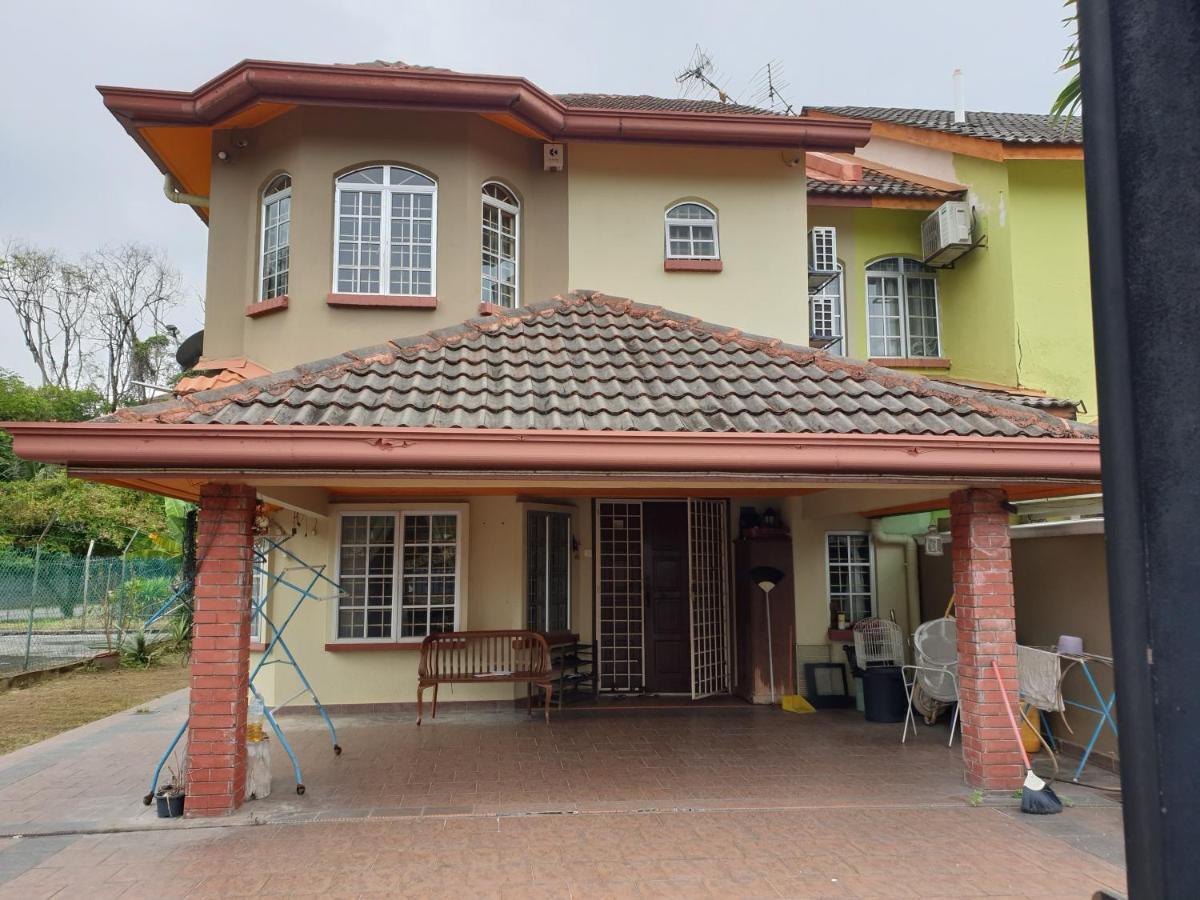 Lavender Impian Homestay Kajang Ngoại thất bức ảnh